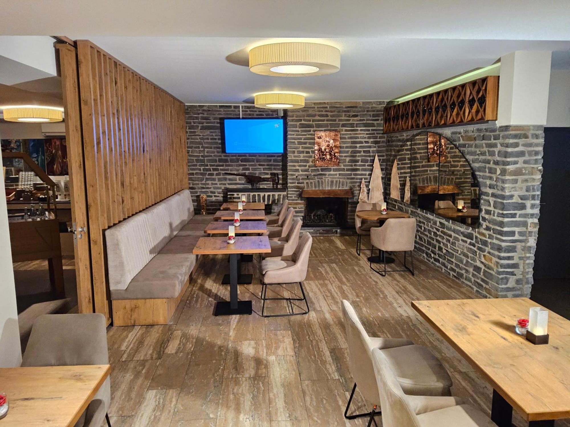 Christiana'S Wein & Art Hotel Bernkastel-Kues Dış mekan fotoğraf