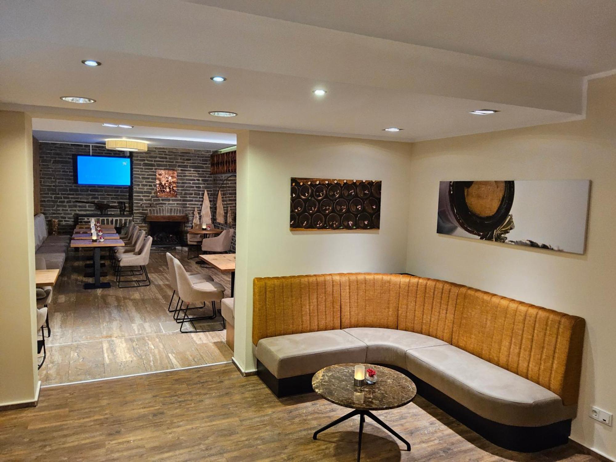 Christiana'S Wein & Art Hotel Bernkastel-Kues Dış mekan fotoğraf