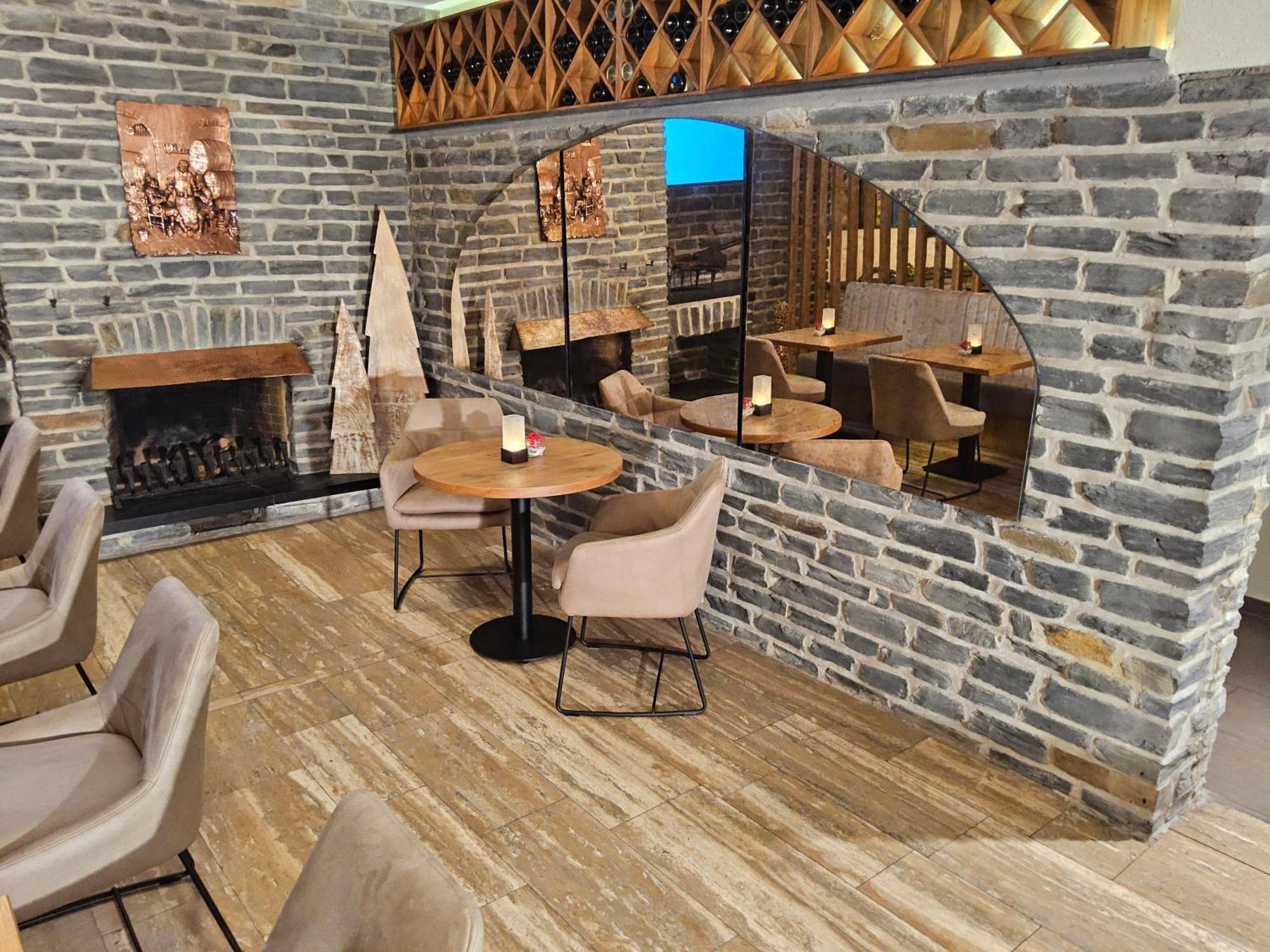 Christiana'S Wein & Art Hotel Bernkastel-Kues Dış mekan fotoğraf