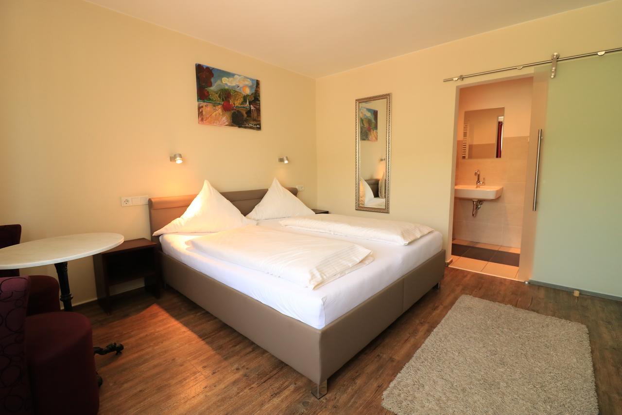 Christiana'S Wein & Art Hotel Bernkastel-Kues Dış mekan fotoğraf