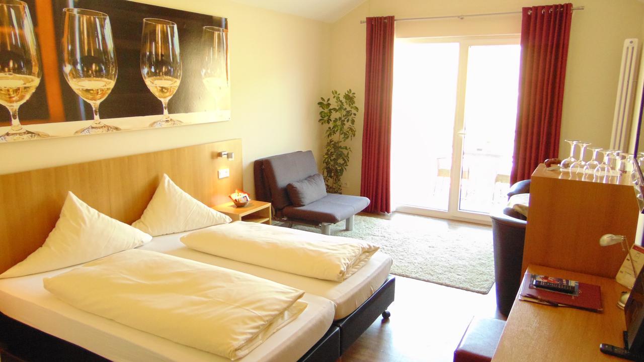 Christiana'S Wein & Art Hotel Bernkastel-Kues Dış mekan fotoğraf