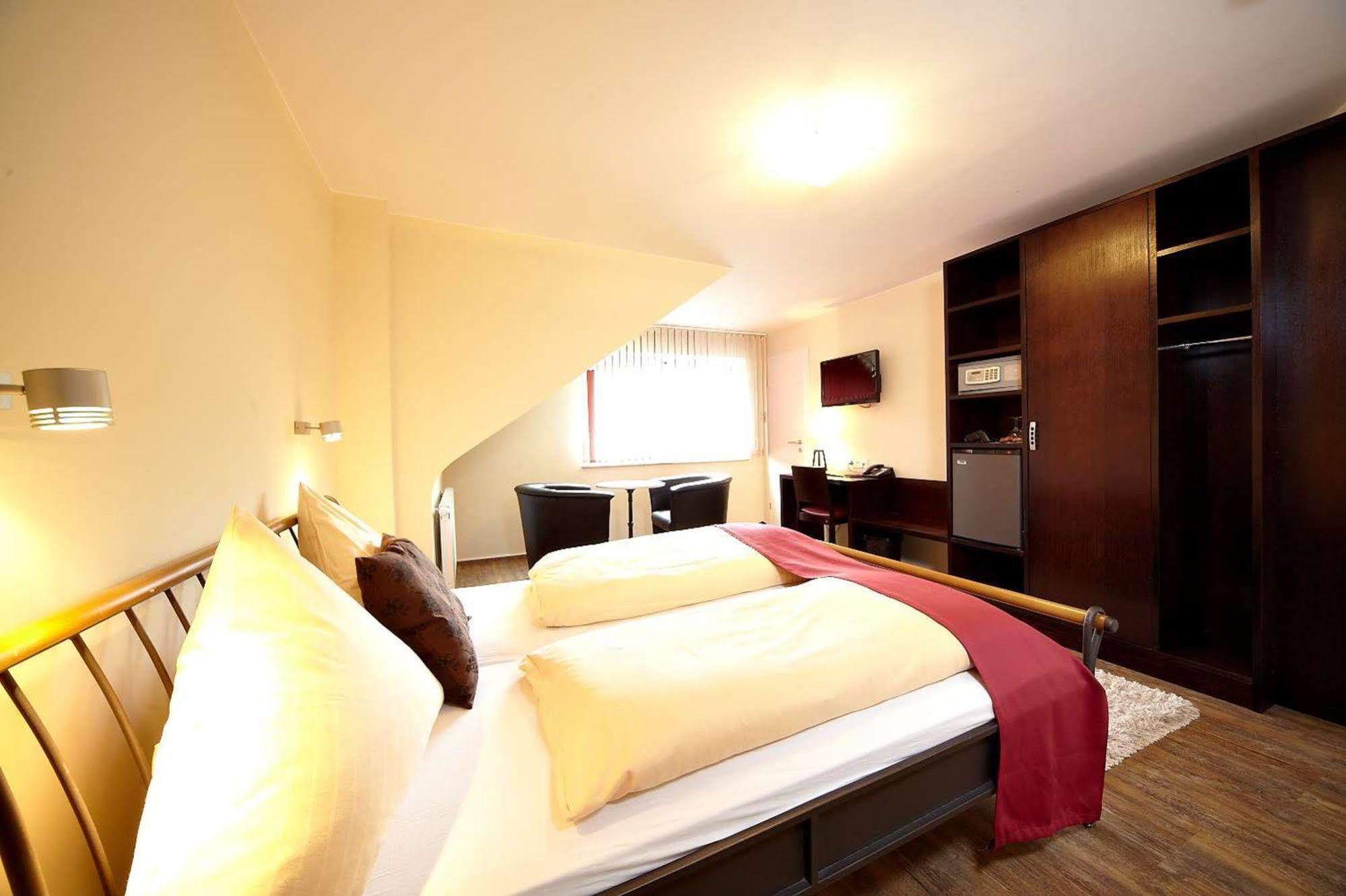 Christiana'S Wein & Art Hotel Bernkastel-Kues Dış mekan fotoğraf