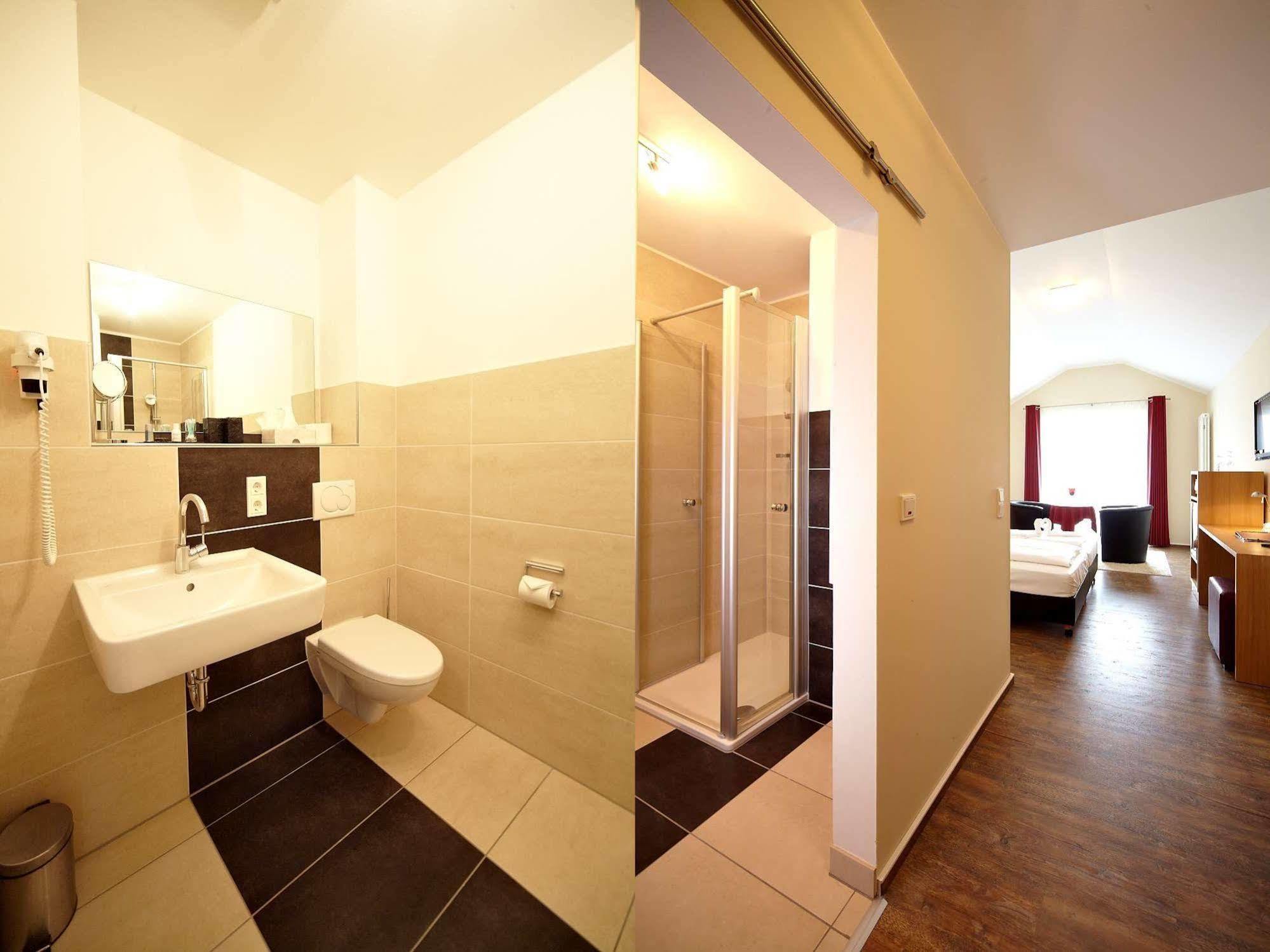 Christiana'S Wein & Art Hotel Bernkastel-Kues Dış mekan fotoğraf